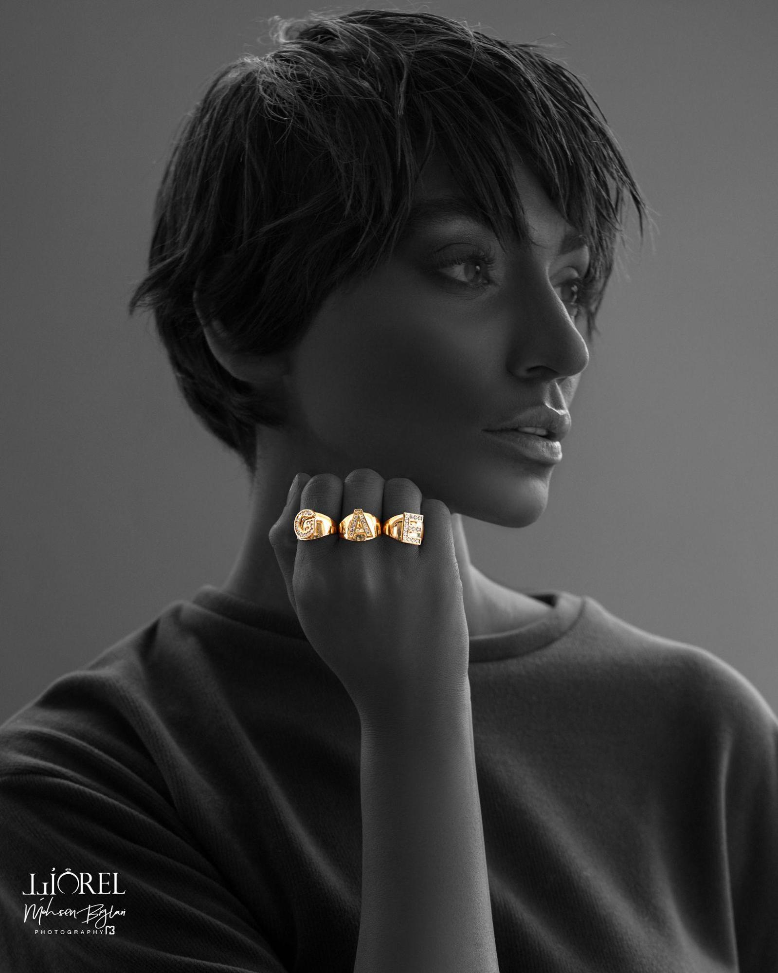 عکس انگشتر طلا مدل آلفابت گالری طلای ارل